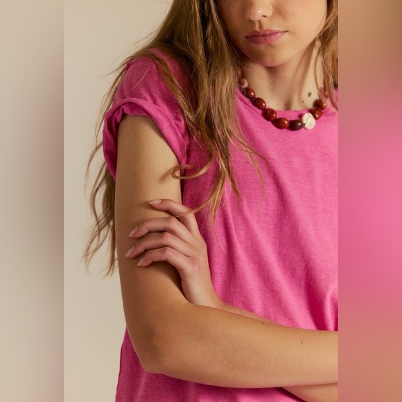 We the Free Nova Tee NWOT crushed berry - Picture 2 of 5